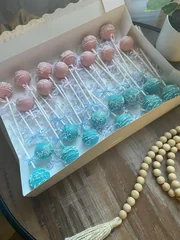 Custom cake pops for baby showers and birthday parties near Philadelphia