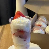 Strawberry shortcake dessert shooters for catering events in PA